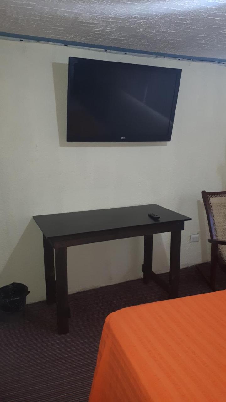 קצאלטננגו Hotel Kasa Kamelot 2 מראה חיצוני תמונה