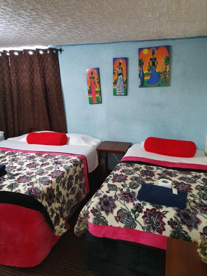 קצאלטננגו Hotel Kasa Kamelot 2 מראה חיצוני תמונה