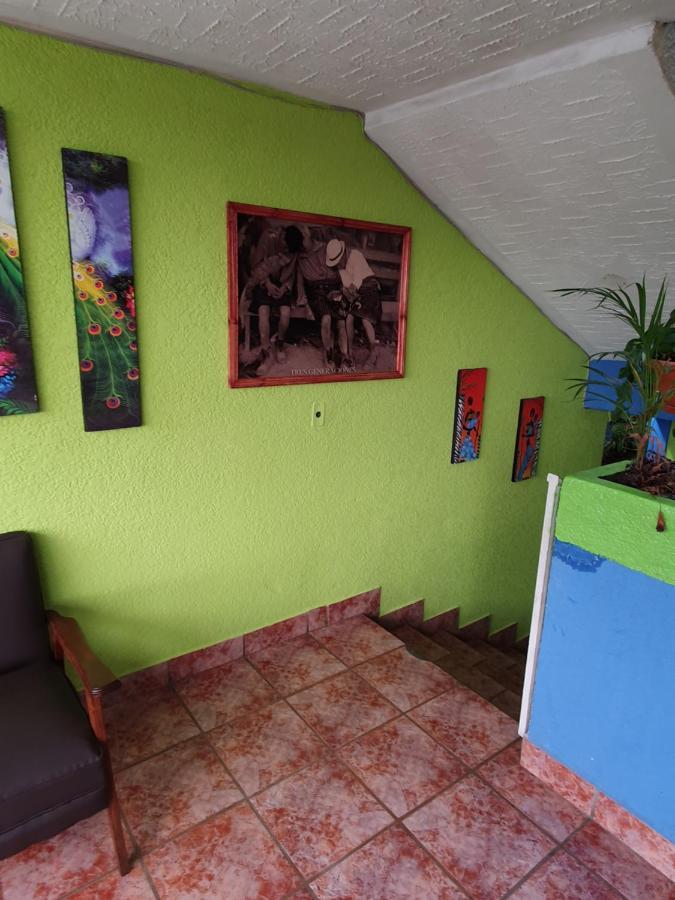 קצאלטננגו Hotel Kasa Kamelot 2 מראה חיצוני תמונה